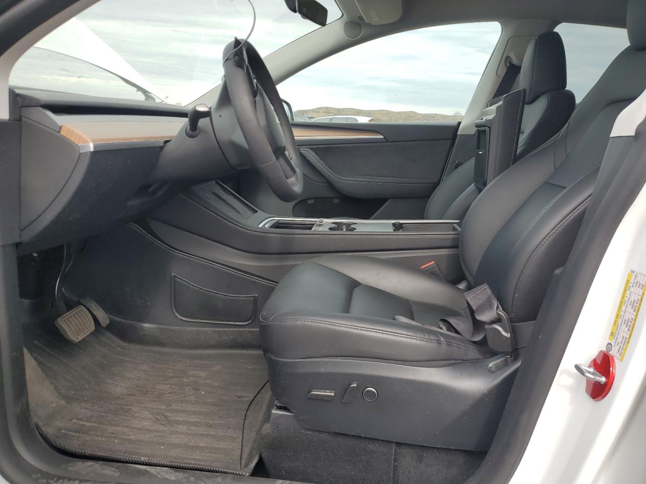 2024 Tesla Model Y VIN: 7SAYGDEE0RA259497 Lot: 86121355