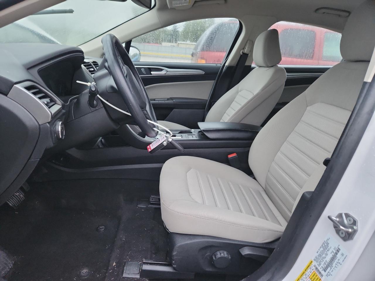 2020 Ford Fusion S VIN: 3FA6P0G74LR194373 Lot: 87072895