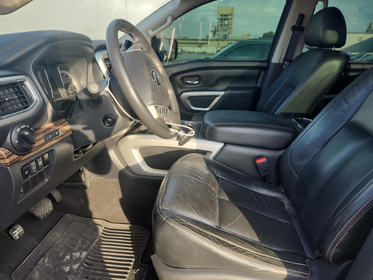 2017 Nissan Titan Sv VIN: 1N6AA1E65HN523031 Lot: 85497455