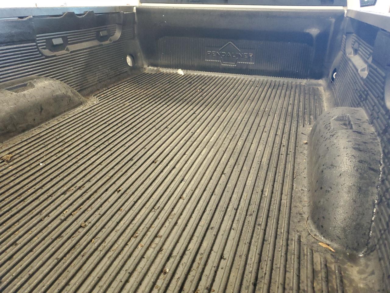 2018 Chevrolet Silverado K1500 VIN: 1GCNKNEH8JZ309238 Lot: 84474405