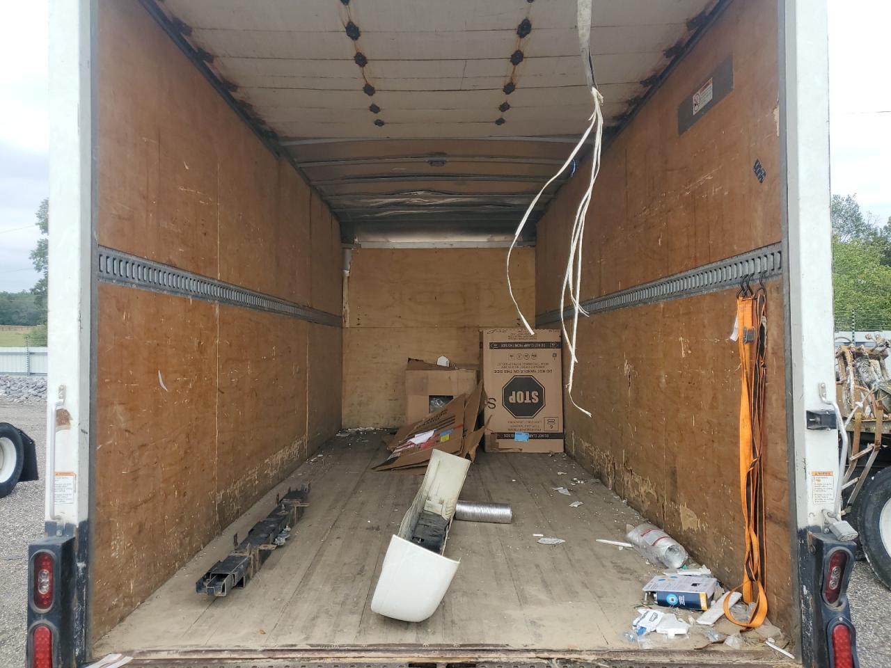 2018 Isuzu Npr Hd VIN: 54DC4W1BXJS811584 Lot: 85740325