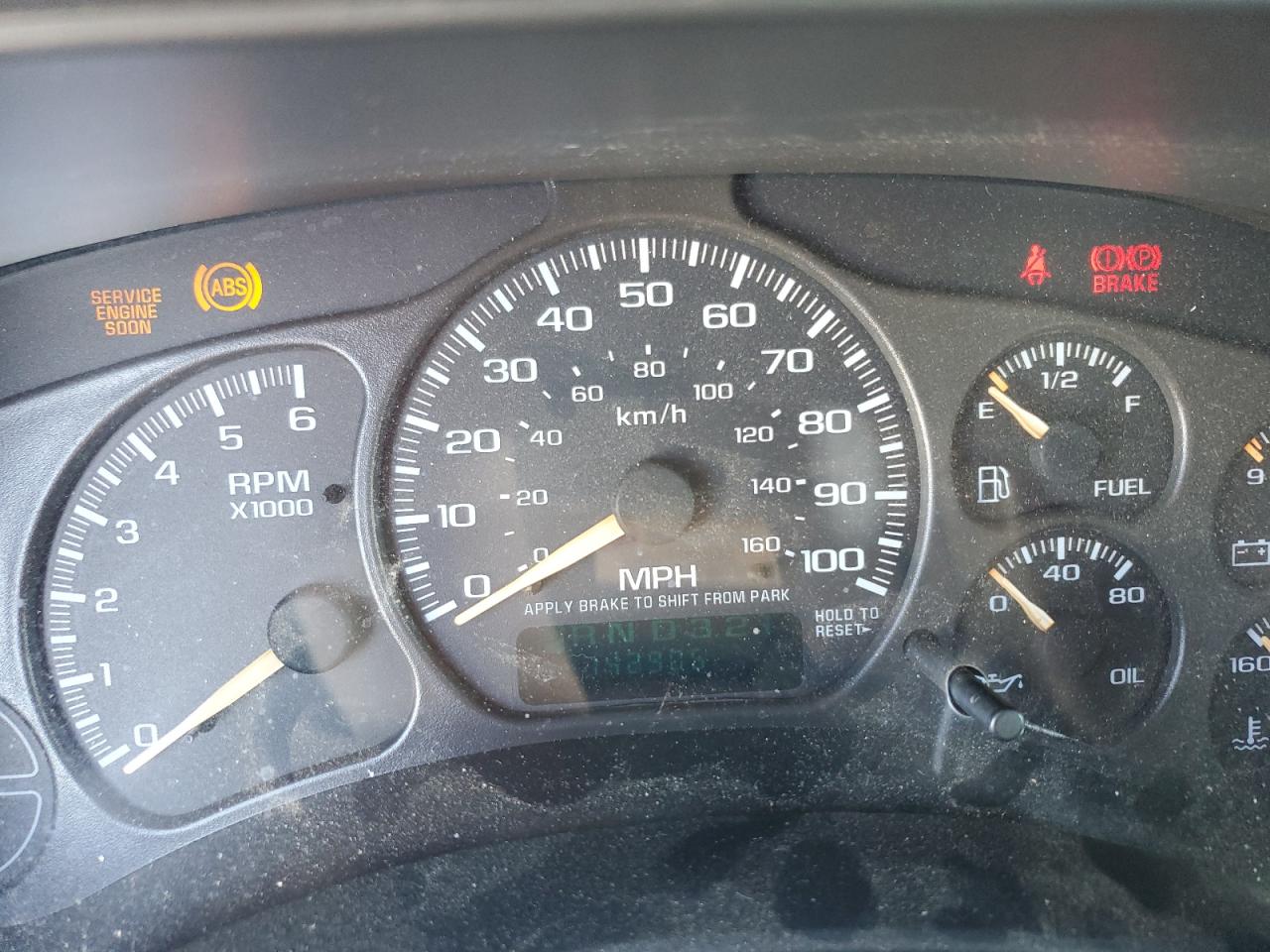 2002 Chevrolet Silverado C1500 VIN: 2GCEC19V321136003 Lot: 82364785