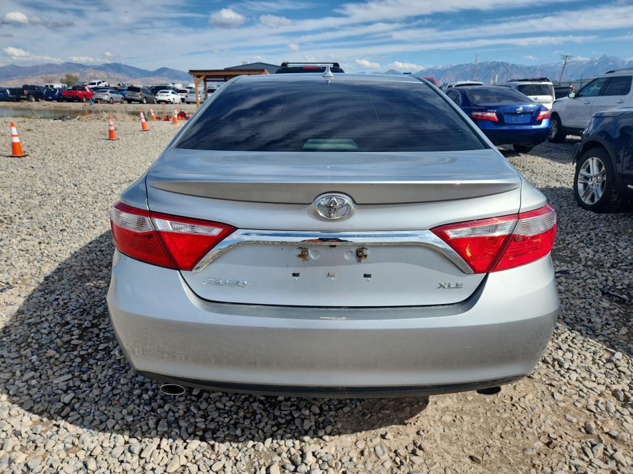 2015 Toyota Camry Xse VIN: 4T1BK1FK2FU560892 Lot: 85878995