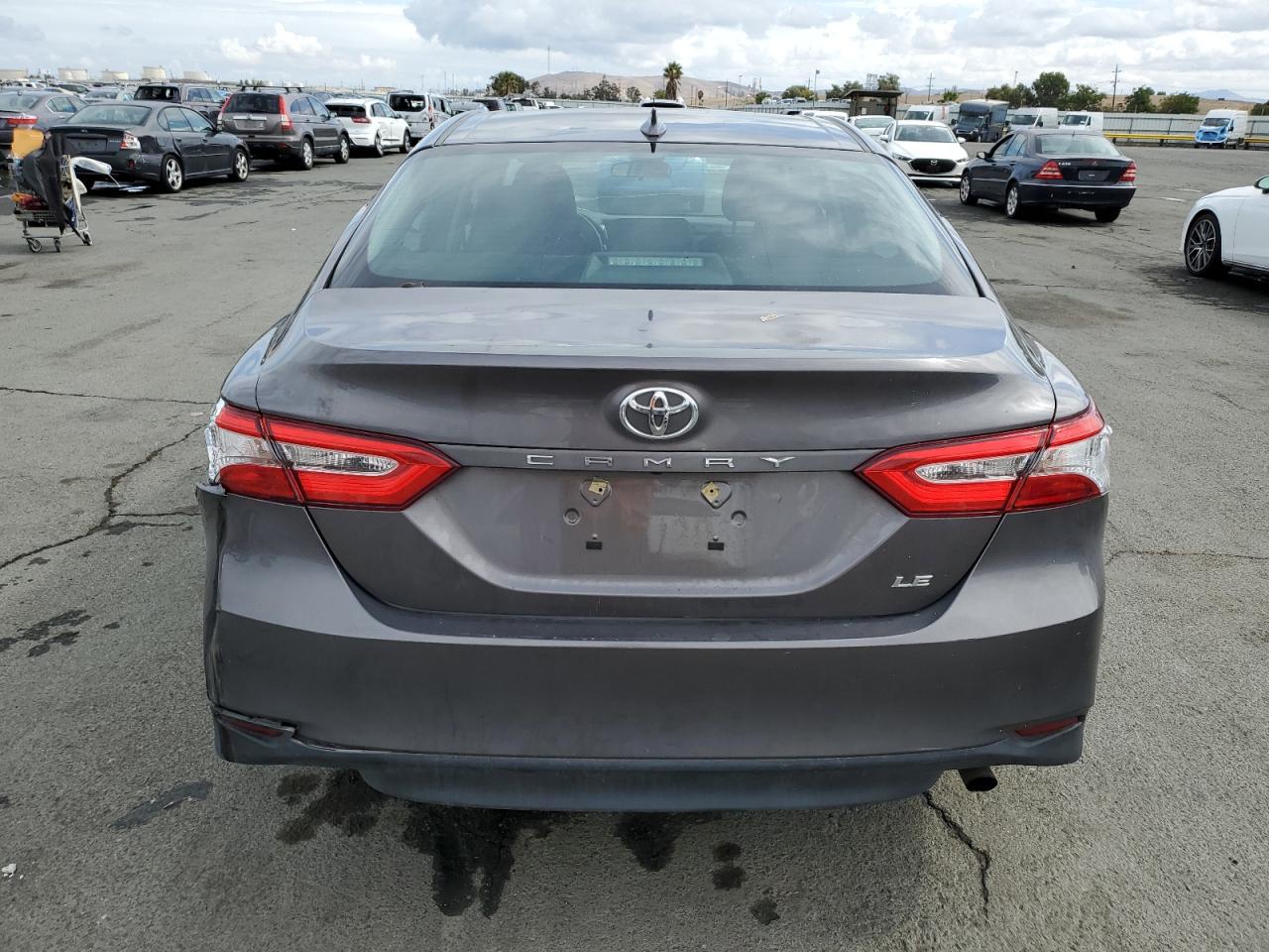 2019 Toyota Camry L VIN: 4T1B11HK2KU285518 Lot: 81914085