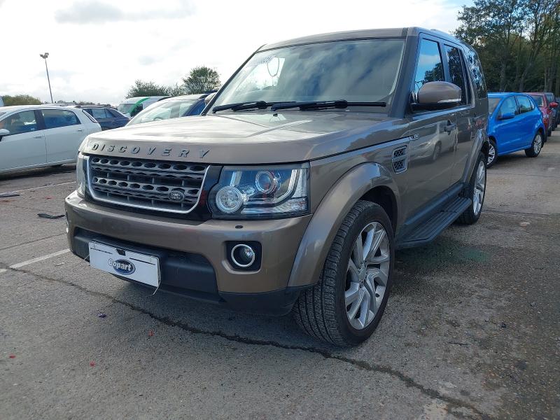 2015 LAND ROVER DISCOVERY SE SDV6 AUTO  for sale at Copart SANDWICH