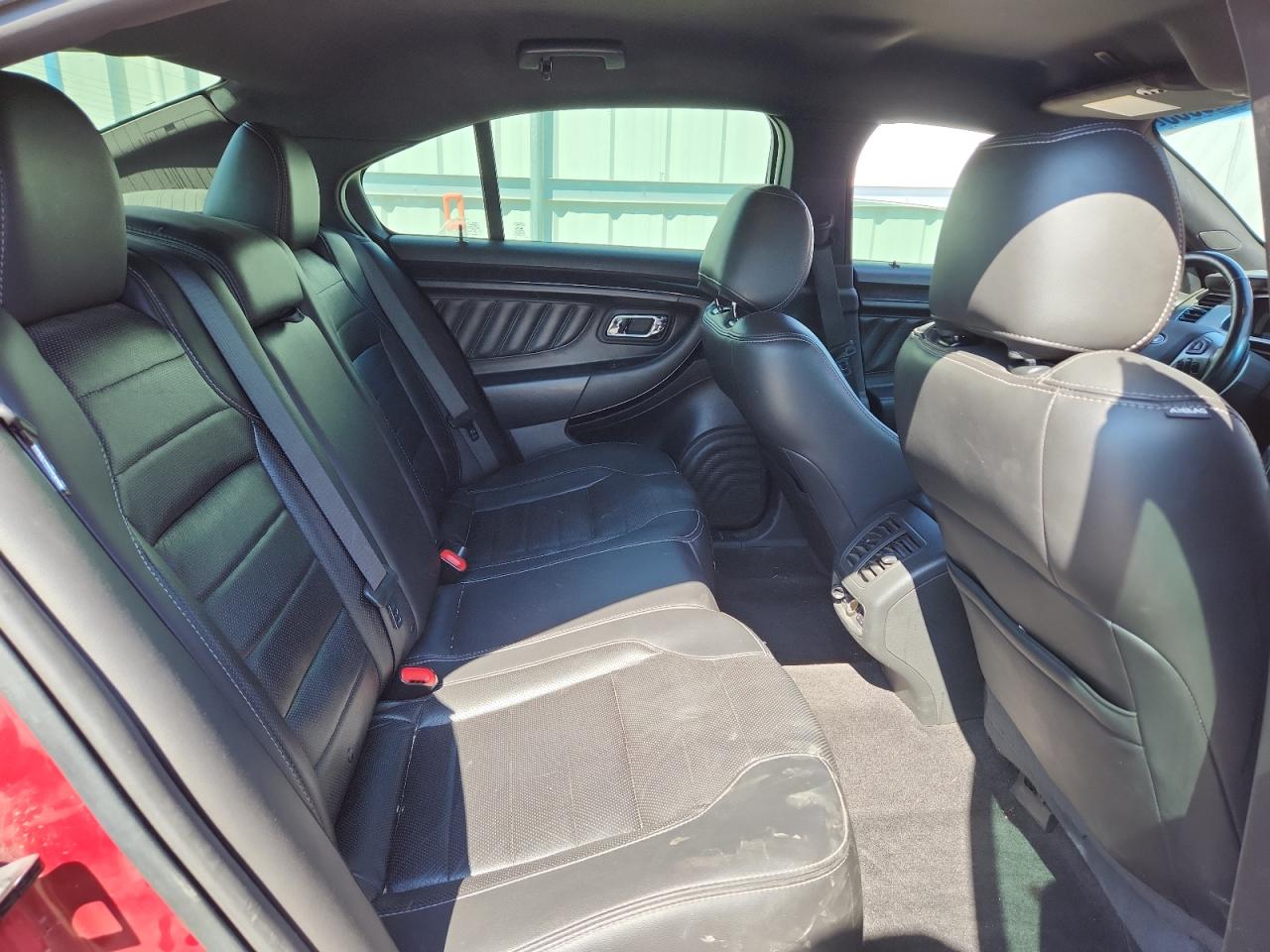 2018 Ford Taurus Sho VIN: 1FAHP2KT8JG105837 Lot: 81825085