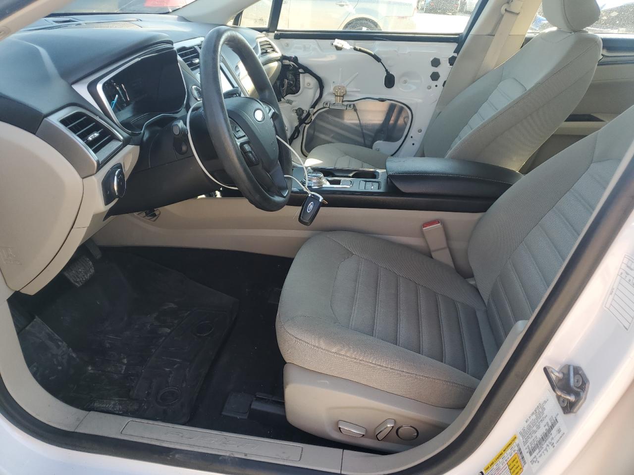 2019 Ford Fusion Se VIN: 3FA6P0LU3KR222156 Lot: 85581085