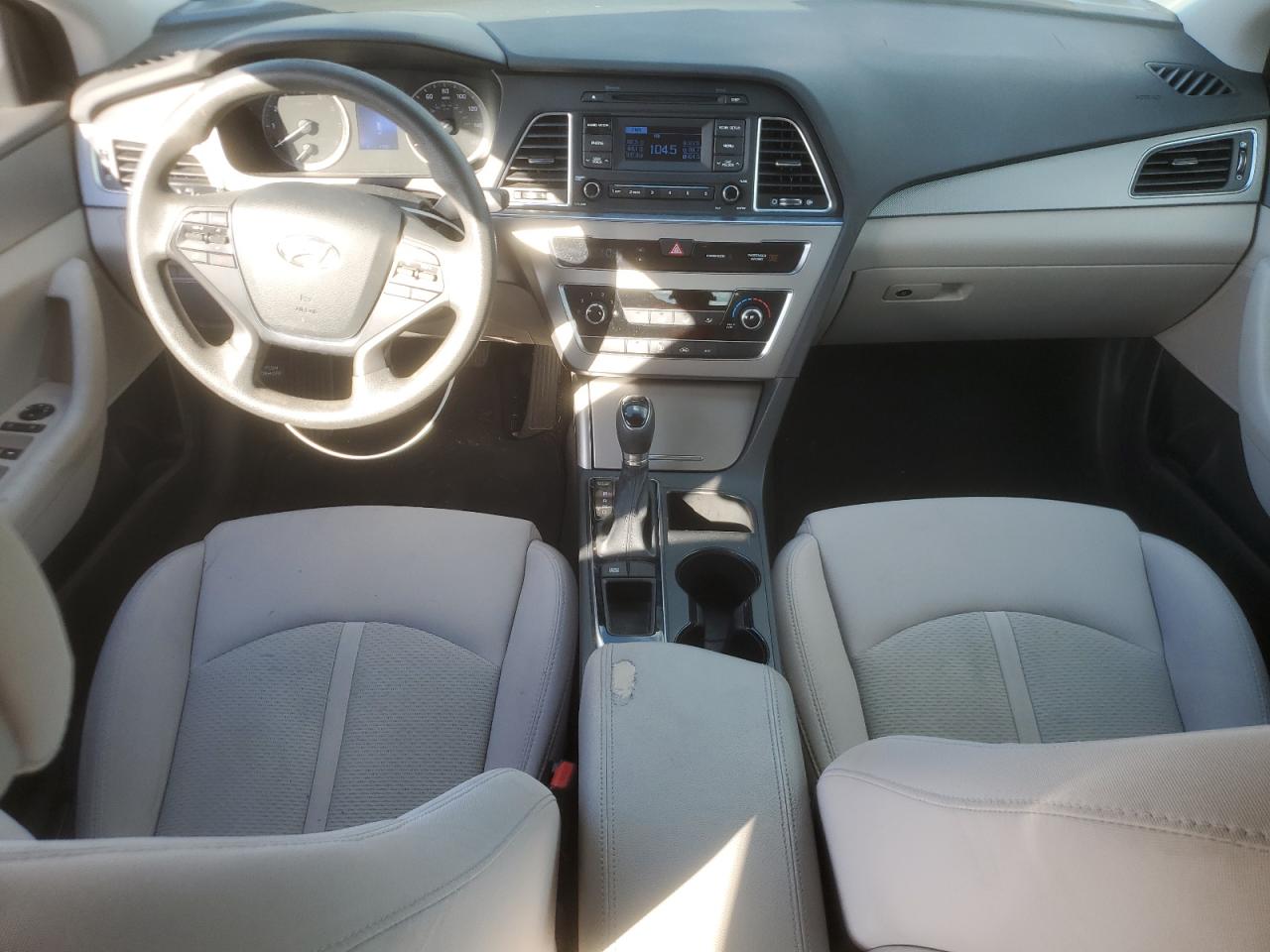 2015 Hyundai Sonata Se VIN: 5NPE24AF2FH153677 Lot: 82283345