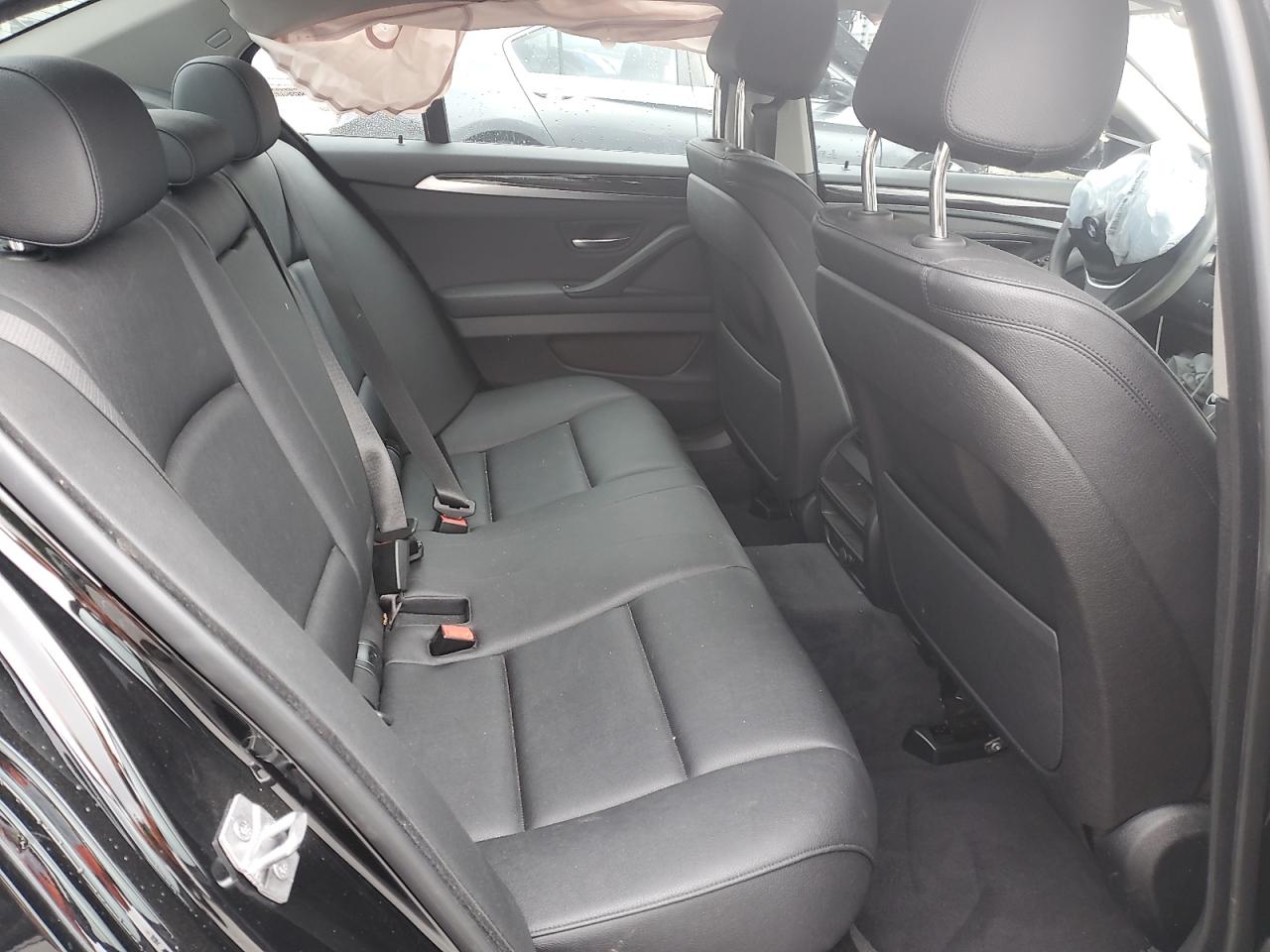 Фото: WBA5A5C51GG354809