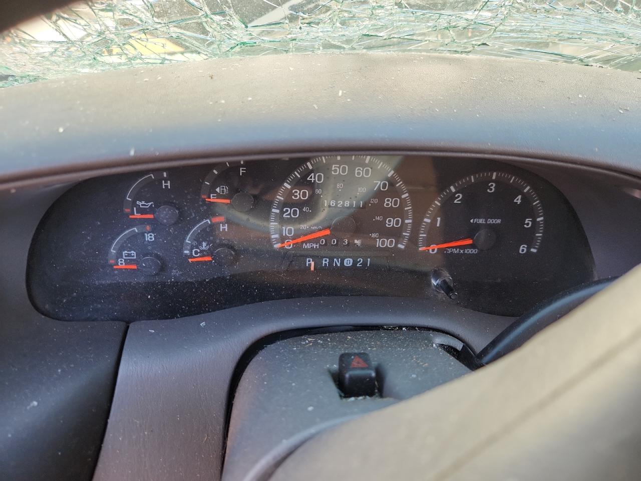 1998 Ford Expedition VIN: 1FMRU18W7WLB58199 Lot: 81983865