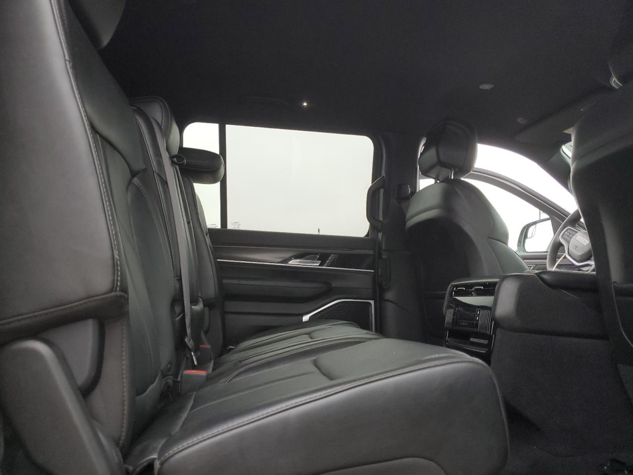 2023 Jeep Wagoneer L Series Ii VIN: 1C4SJSBP6PS568389 Lot: 85727745