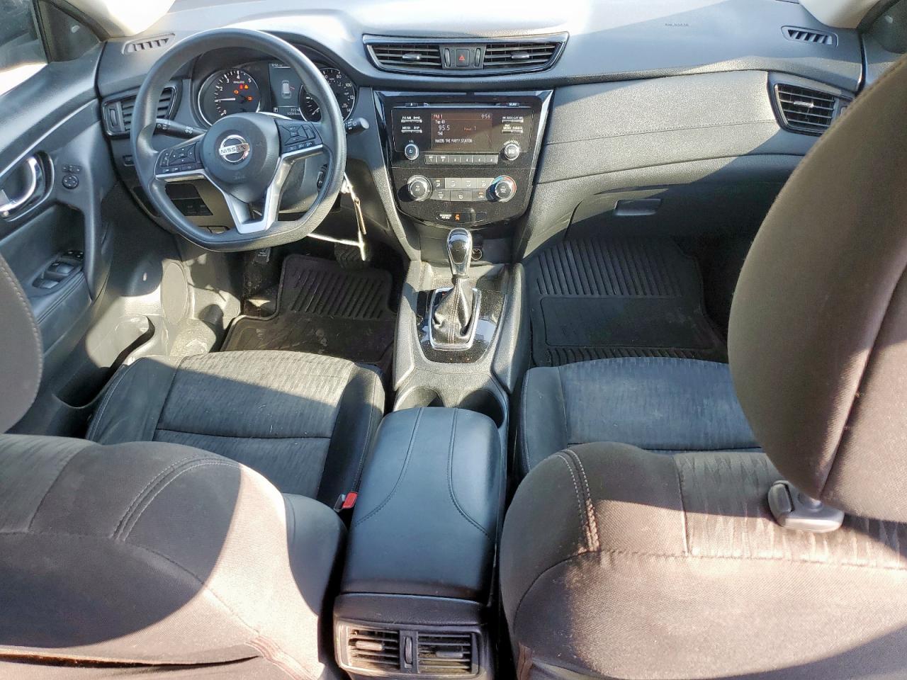 2017 Nissan Rogue S VIN: KNMAT2MT1HP585671 Lot: 84985535