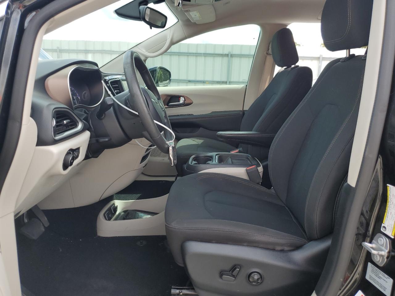 2018 Chrysler Pacifica Touring Plus VIN: 2C4RC1FG9JR103160 Lot: 85757945