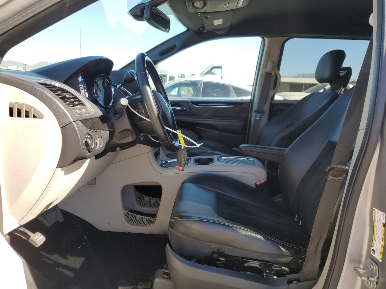 2018 Dodge Grand Caravan Sxt VIN: 2C4RDGCG7JR302258 Lot: 90864905