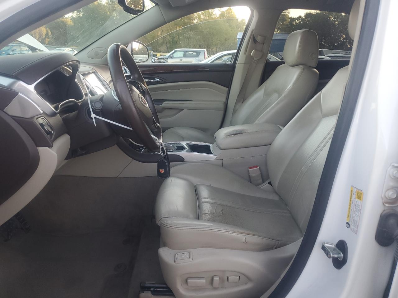 2016 Cadillac Srx Luxury Collection VIN: 3GYFNBE34GS573801 Lot: 82648185