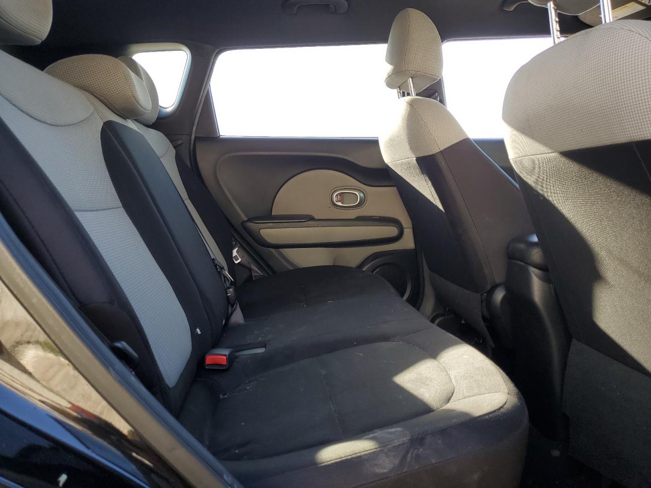 2017 Kia Soul VIN: KNDJN2A27H7492711 Lot: 82292145