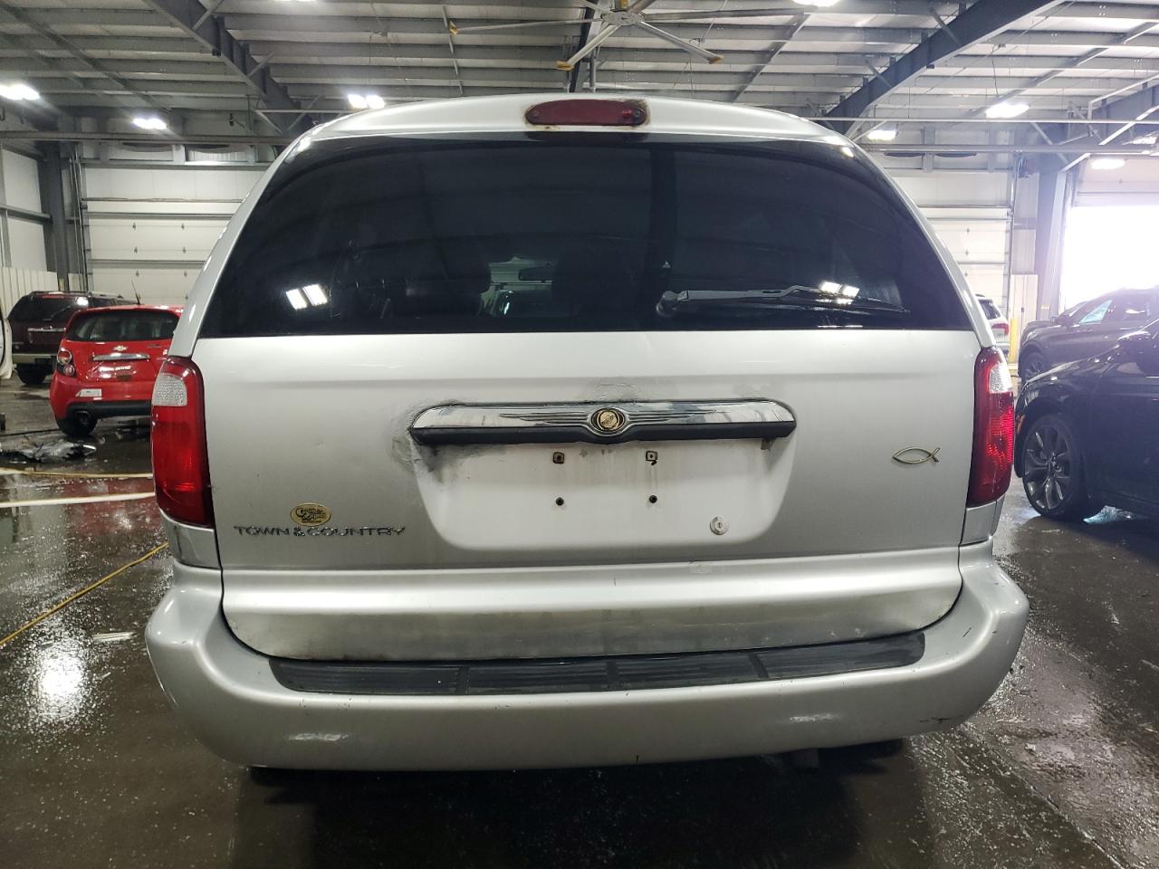 2006 Chrysler Town & Country VIN: 1A4GP45R16B755612 Lot: 71114775