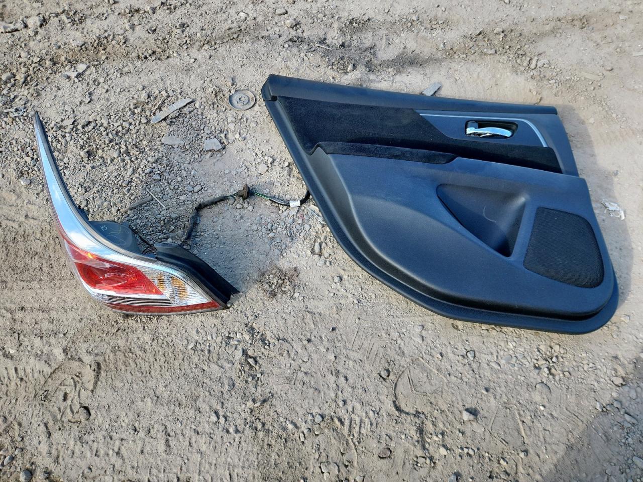 2015 Nissan Altima 2.5 VIN: 1N4AL3APXFC196986 Lot: 85588015