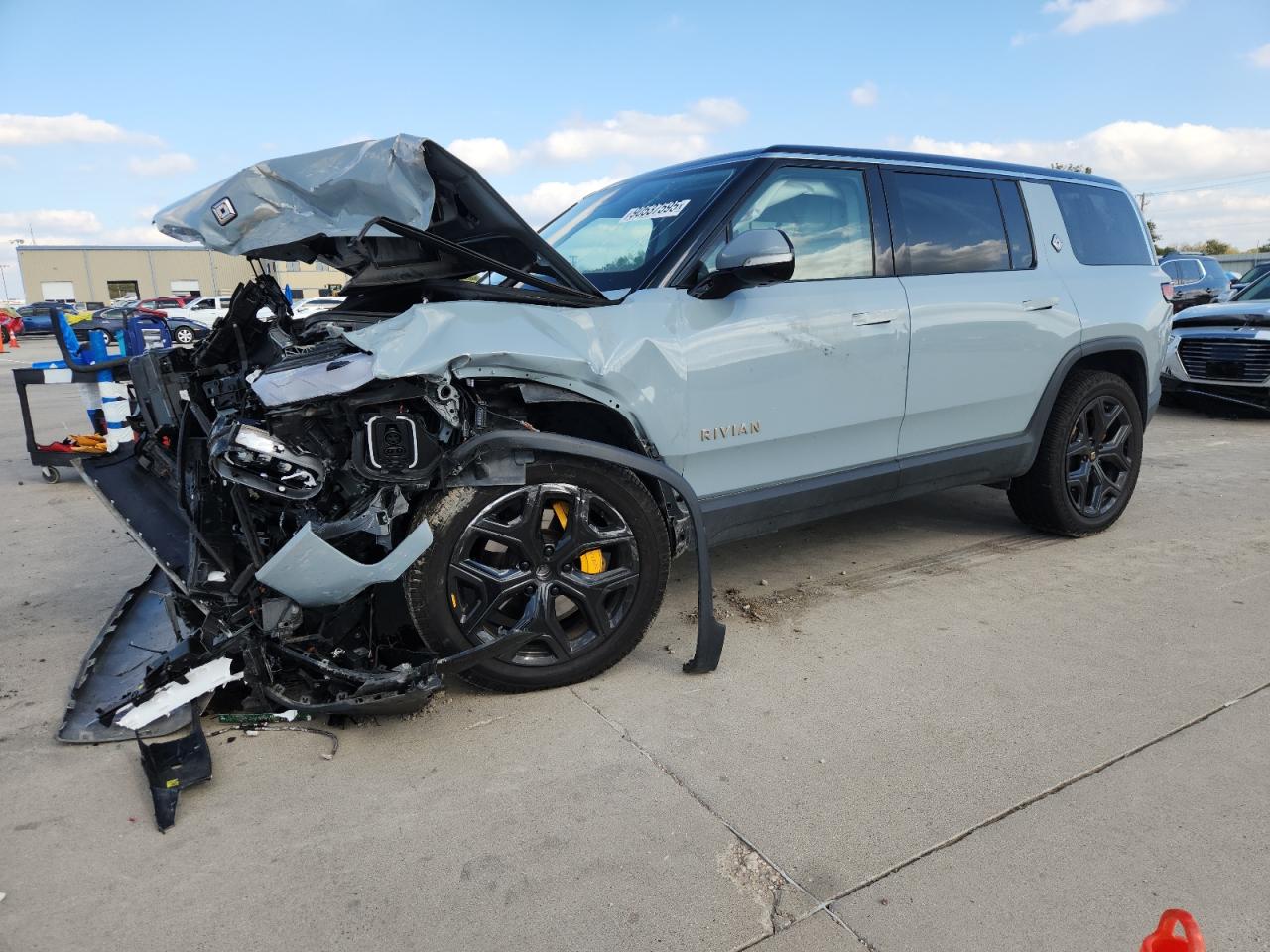 2024 Rivian R1S Adventure