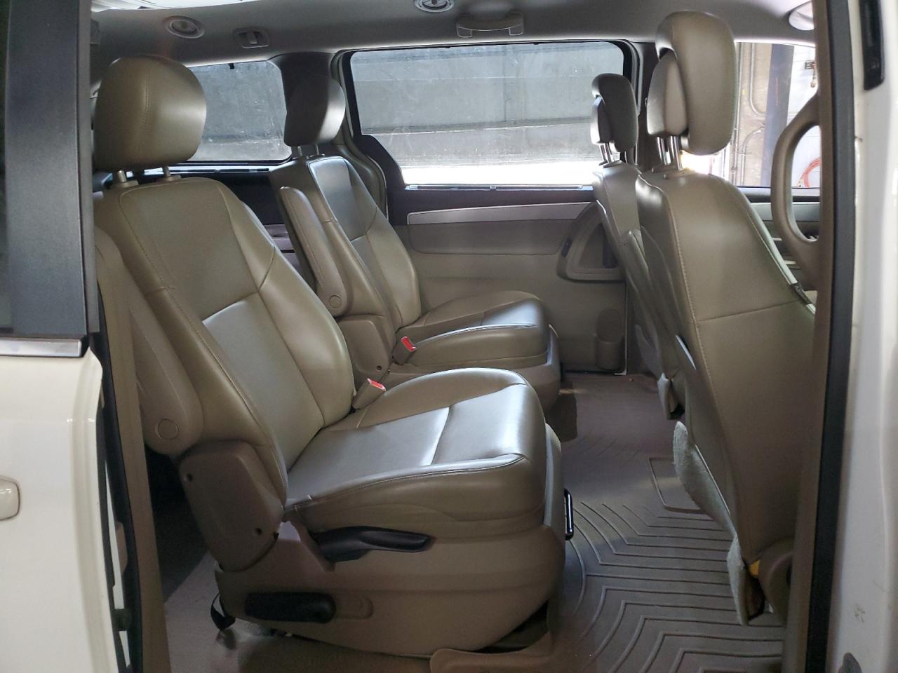 2012 Volkswagen Routan Se VIN: 2C4RVABG6CR391870 Lot: 90501035