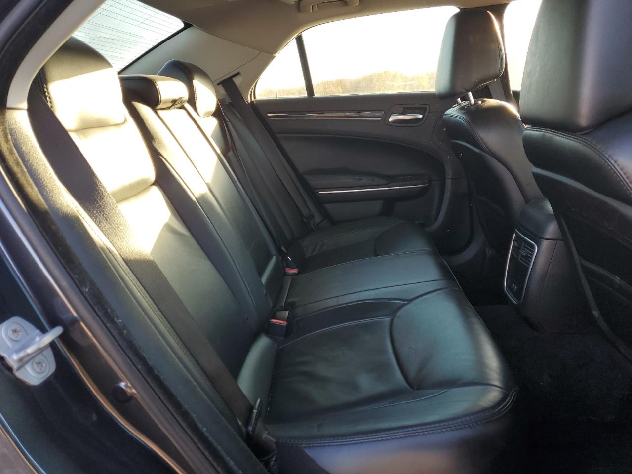 2016 Chrysler 300 Limited VIN: 2C3CCARG7GH117059 Lot: 90415195