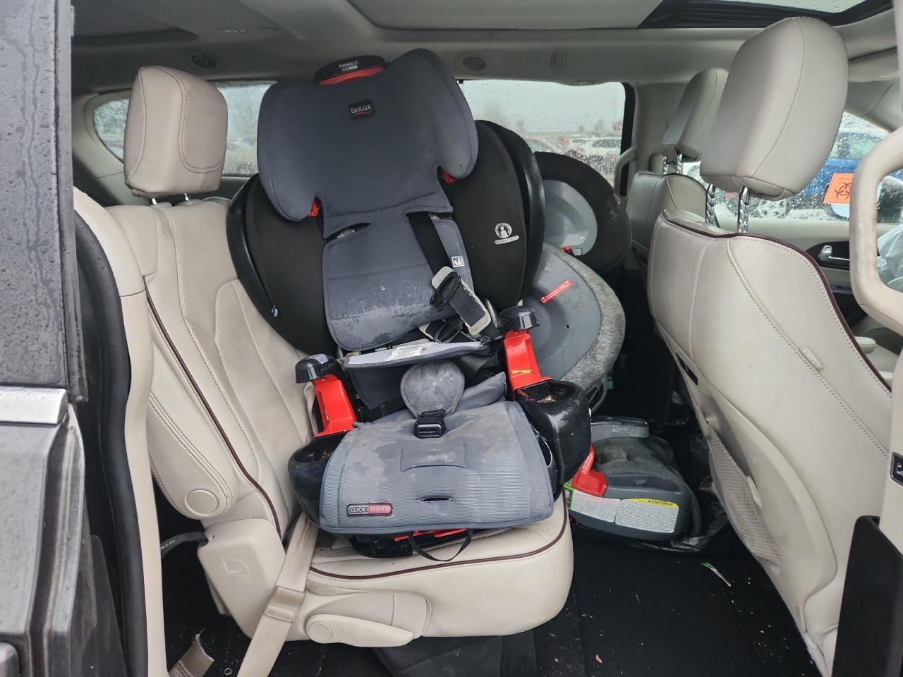 2017 Chrysler Pacifica Limited VIN: 2C4RC1GG8HR505003 Lot: 89449195