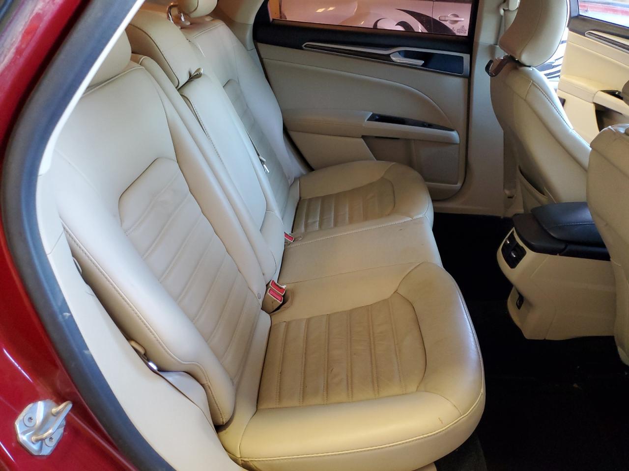 2016 Ford Fusion Se VIN: 3FA6P0HD8GR172435 Lot: 90215915