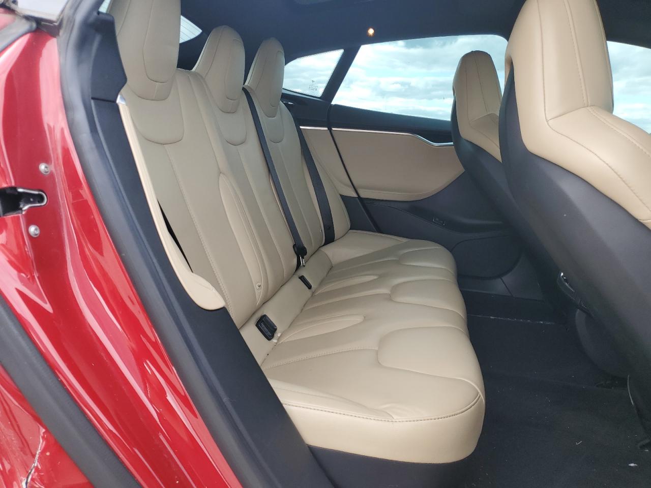 2016 Tesla Model S VIN: 5YJSA1E18GF142878 Lot: 86165115