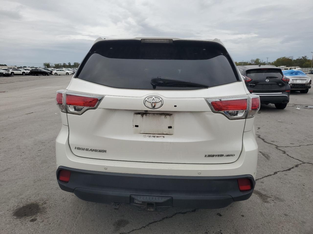 2015 Toyota Highlander Limited VIN: 5TDDKRFH2FS080758 Lot: 82240235