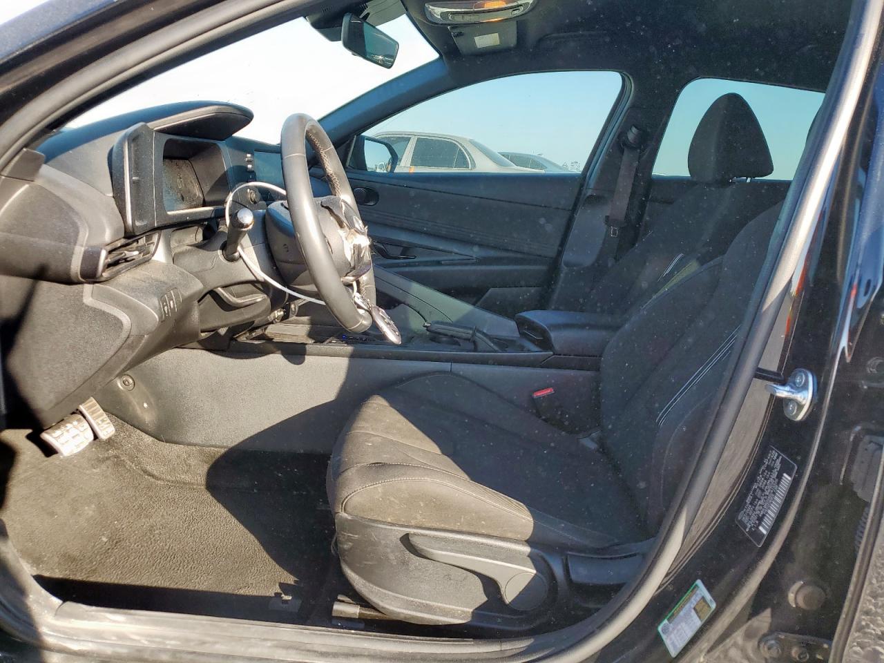 2025 Hyundai Elantra Sel Sport VIN: KMHLM4DG9SU915520 Lot: 82465755