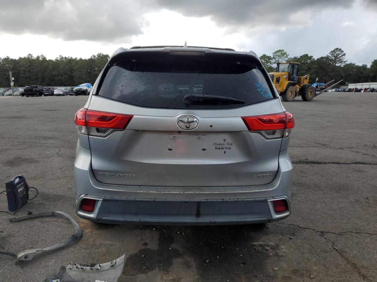 2017 Toyota Highlander Limited VIN: 5TDYZRFH8HS220604 Lot: 85538985