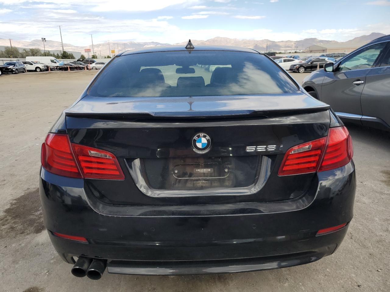 2012 BMW 528 Xi VIN: WBAXH5C57CDW08443 Lot: 84465235