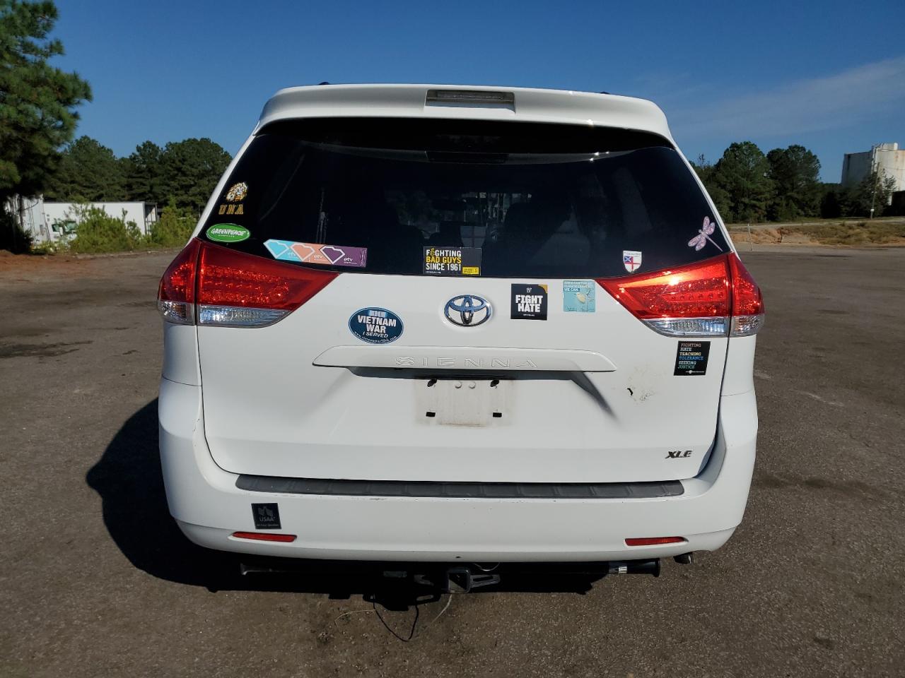 2012 Toyota Sienna Xle VIN: 5TDYK3DC8CS234066 Lot: 84642265
