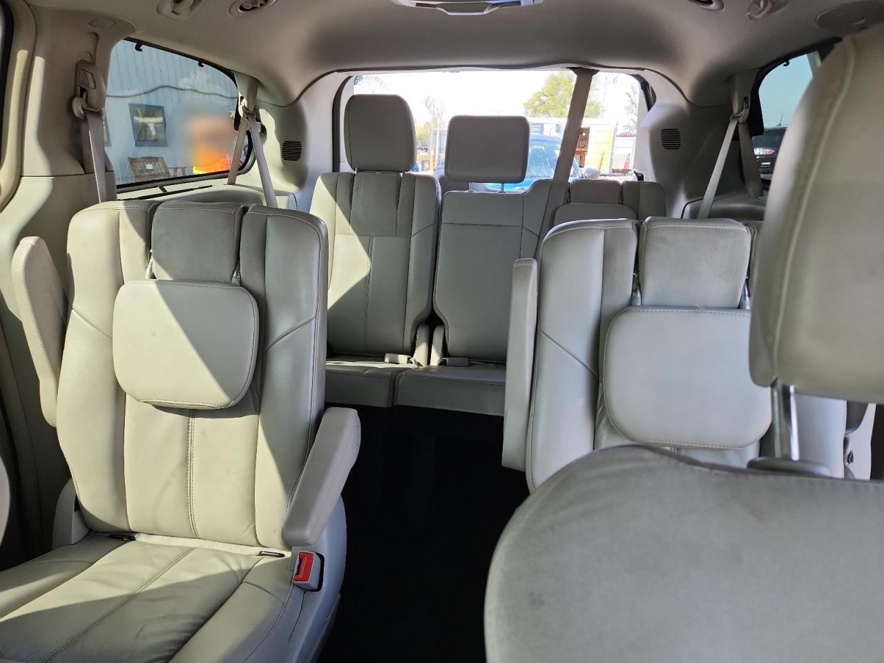 2012 Chrysler Town & Country Limited VIN: 2C4RC1GG9CR181553 Lot: 84640415