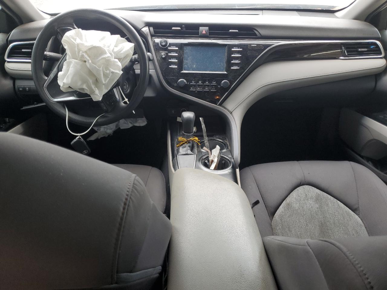 2018 Toyota Camry L VIN: 4T1B11HK6JU097289 Lot: 82413365