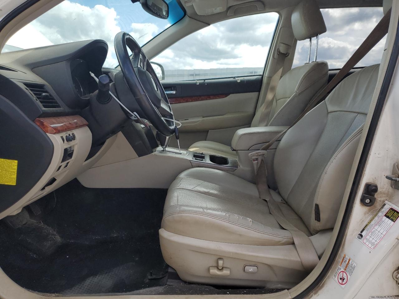 2011 Subaru Outback 3.6R Limited VIN: 4S4BRDKC1B2348390 Lot: 82376505