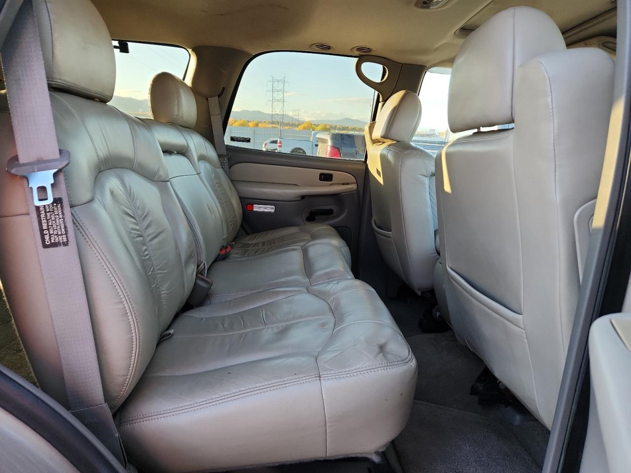 2000 Chevrolet Tahoe C1500 VIN: 1GNEC13T6YJ116938 Lot: 89512665