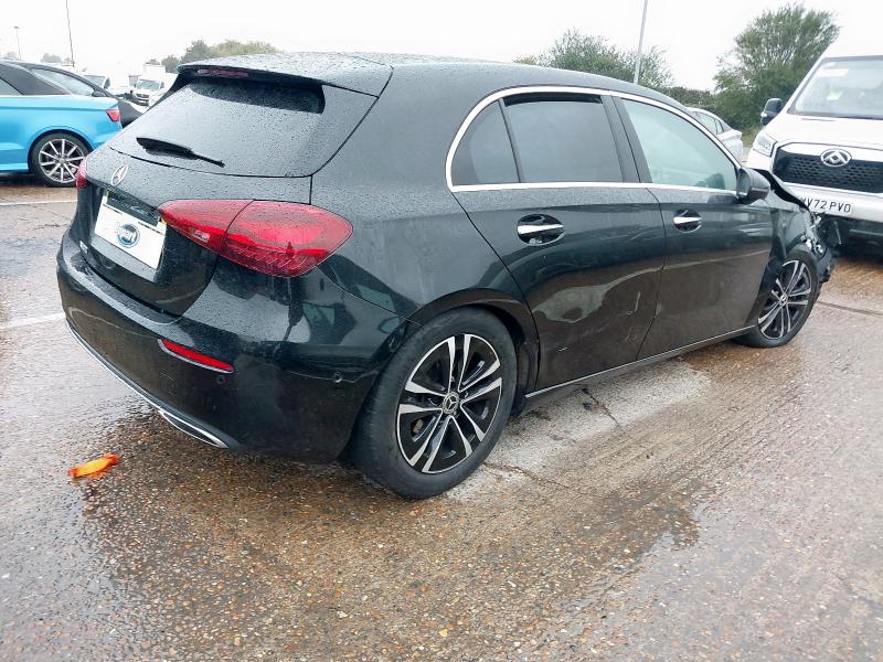 2023 MERCEDES-BENZ A 180 SPORT EXECUTIVE MHE 