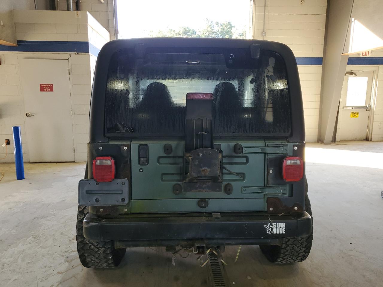 2000 Jeep Wrangler / Tj Sport VIN: 1J4FA49S2YP710100 Lot: 85668155