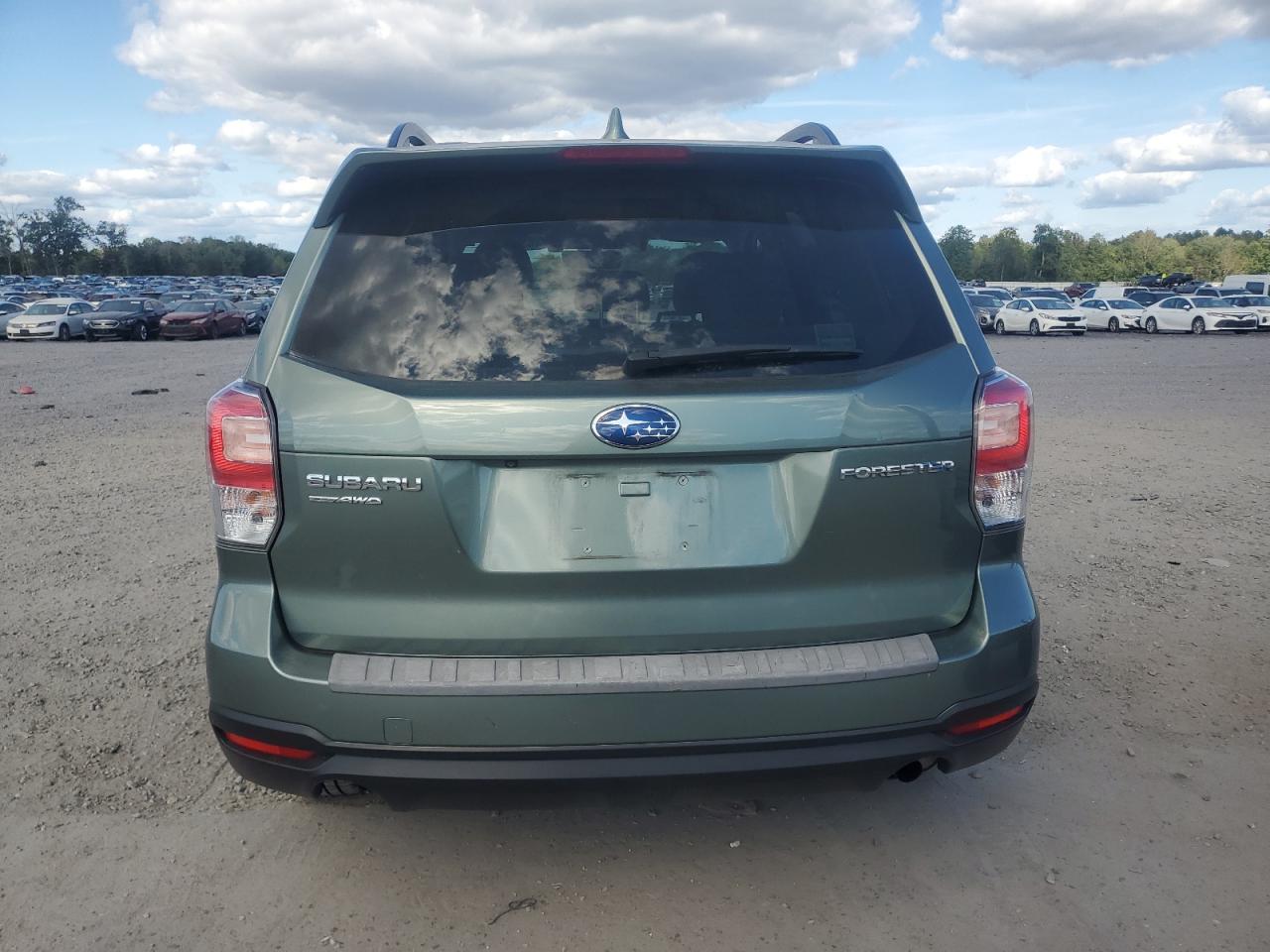 2018 Subaru Forester 2.5I Premium VIN: JF2SJAGC9JH602749 Lot: 84639505