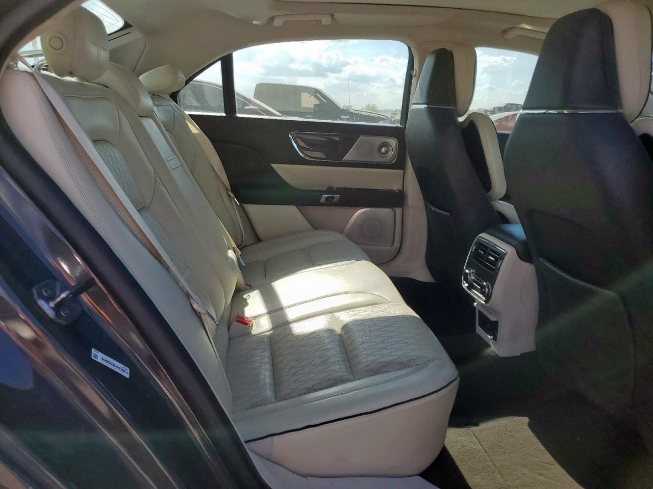 2019 Lincoln Continental Black Label VIN: 1LN6L9AP4K5605450 Lot: 82273605