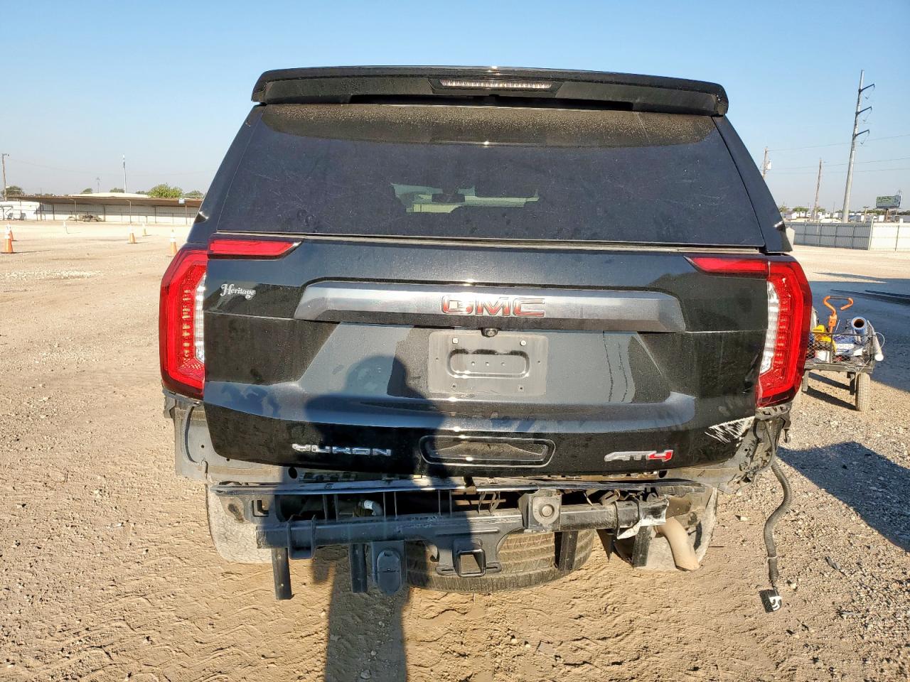 2021 GMC Yukon Xl K1500 At4 VIN: 1GKS2HKD2MR466018 Lot: 81920975