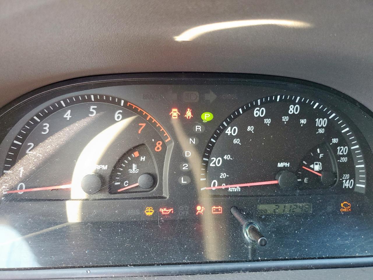 2004 Toyota Camry Le VIN: 4T1BE32K74U923371 Lot: 82349615