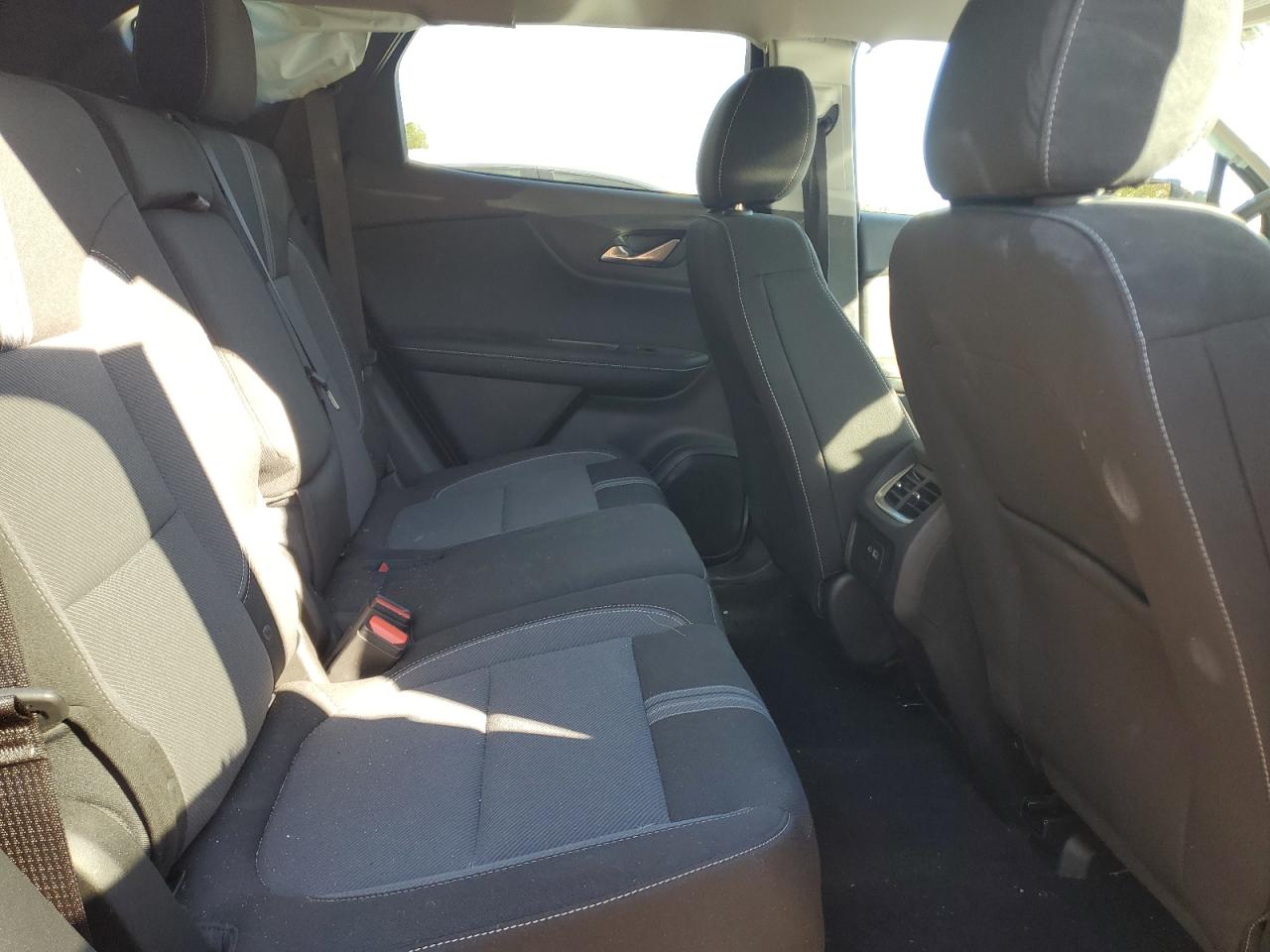 2025 Chevrolet Blazer 2Lt VIN: 3GNKBHR42SS105875 Lot: 86122745