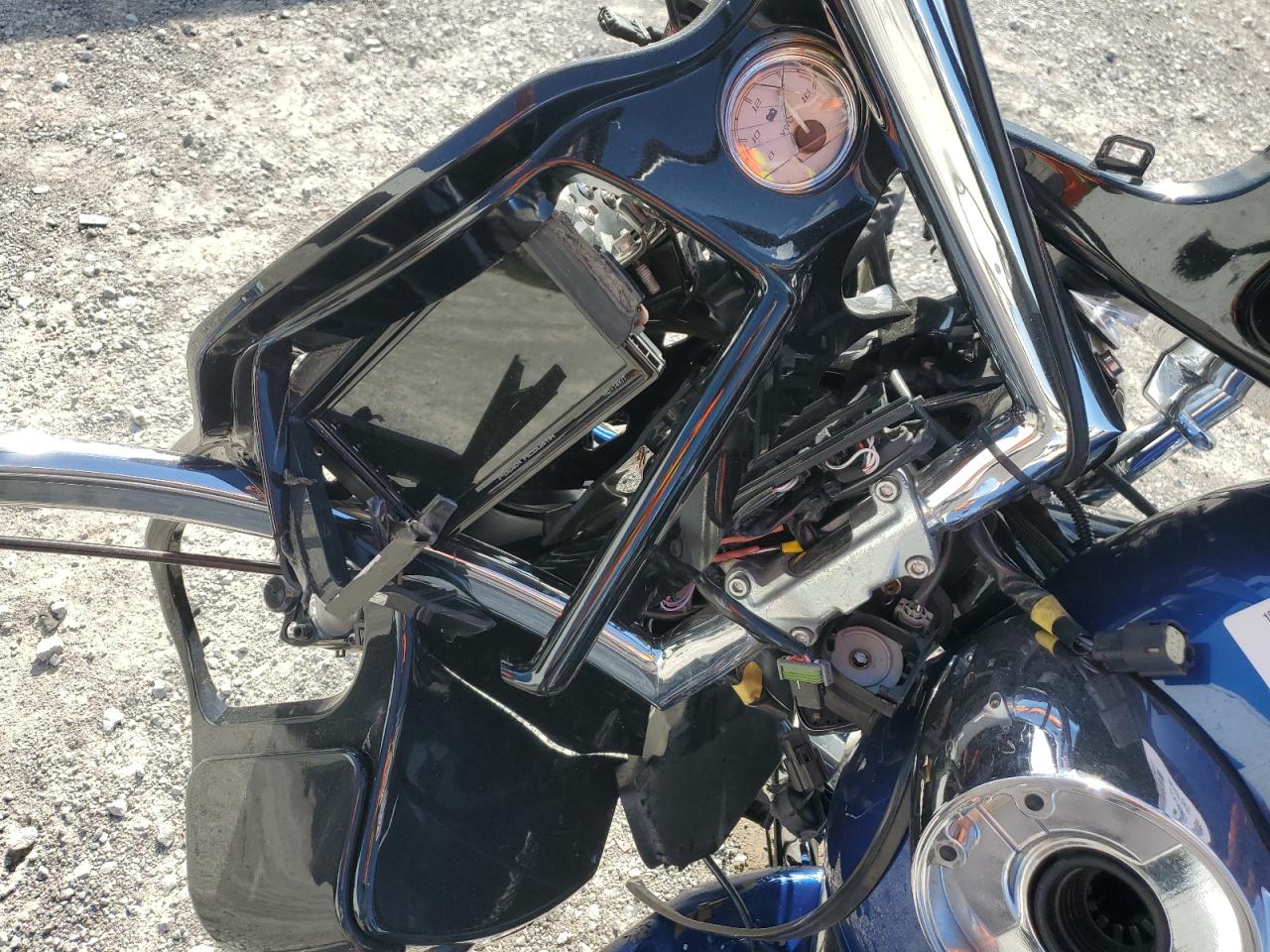 2015 Harley-Davidson Fltrxs Road Glide Special VIN: 1HD1KTM15FB648349 Lot: 82210905