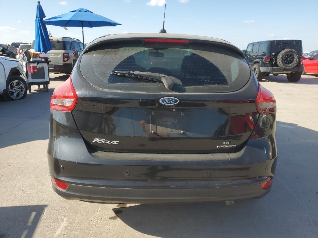 2015 Ford Focus Se VIN: 1FADP3K20FL210432 Lot: 86124805