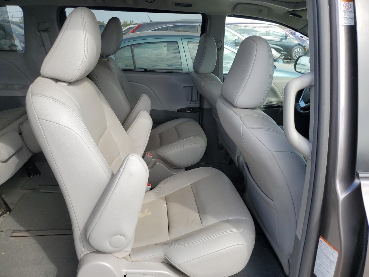 2015 Toyota Sienna Xle VIN: 5TDDK3DC9FS101335 Lot: 84937255