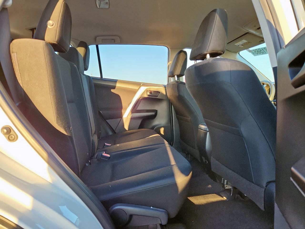 2016 Toyota Rav4 Le VIN: JTMZFREV8GJ095362 Lot: 81981565