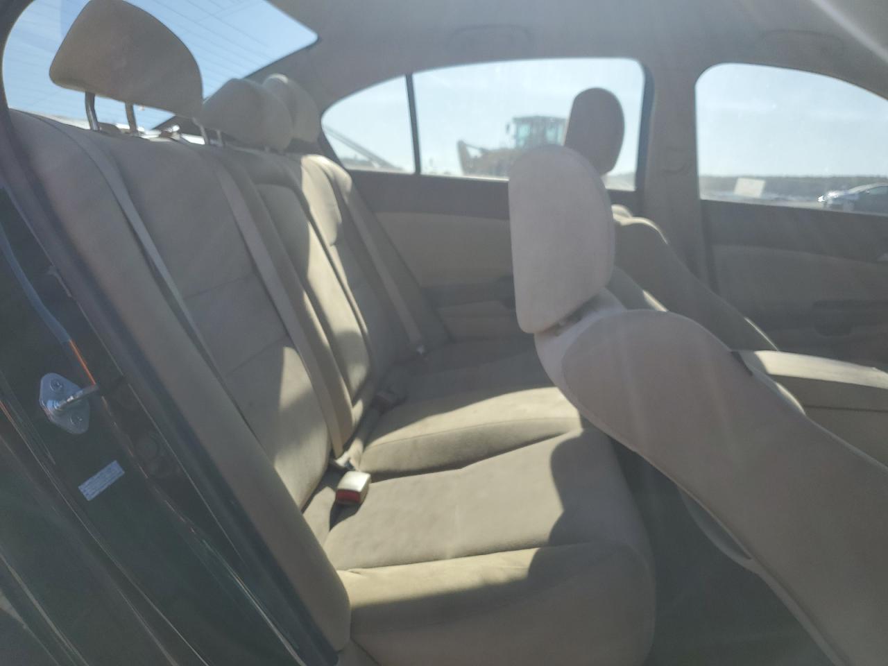 2010 Honda Accord Lxp VIN: 1HGCP2F40AA137614 Lot: 85197125