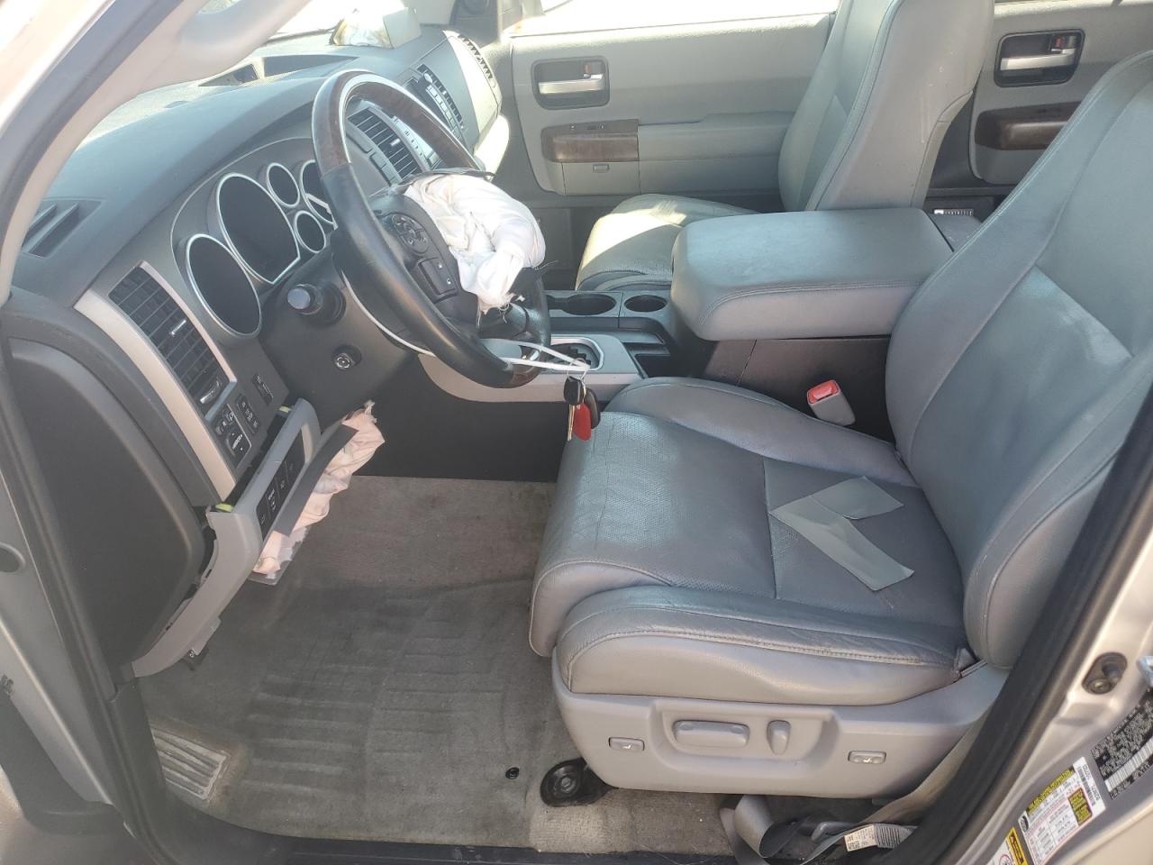 2010 Toyota Sequoia Platinum VIN: 5TDDW5G14AS036431 Lot: 84908105